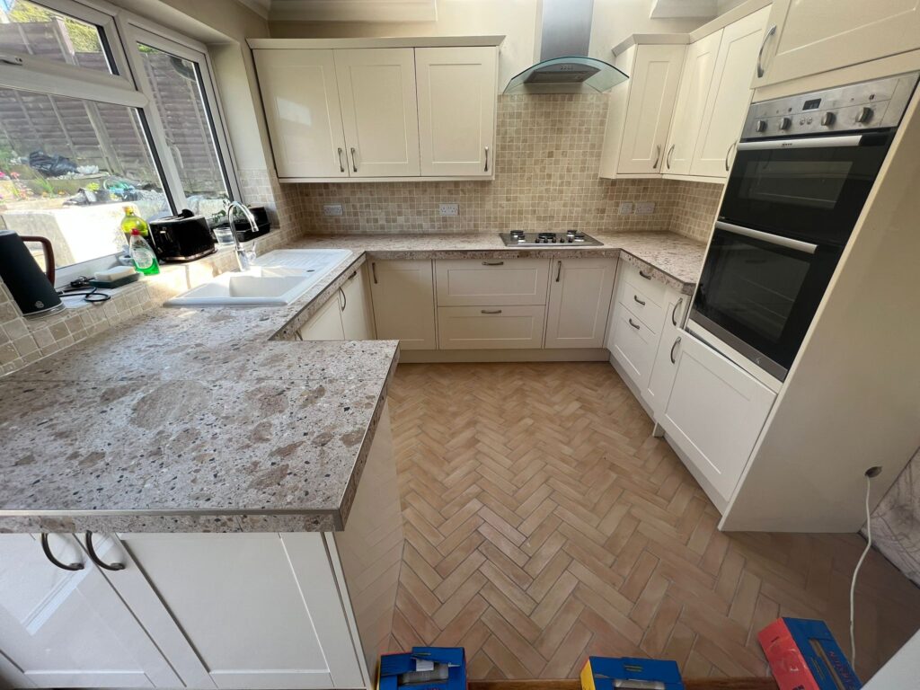 WhatsApp Image 2023-05-18 at 21.46.19 Herringbone floor 600/600 worktop kitchen
