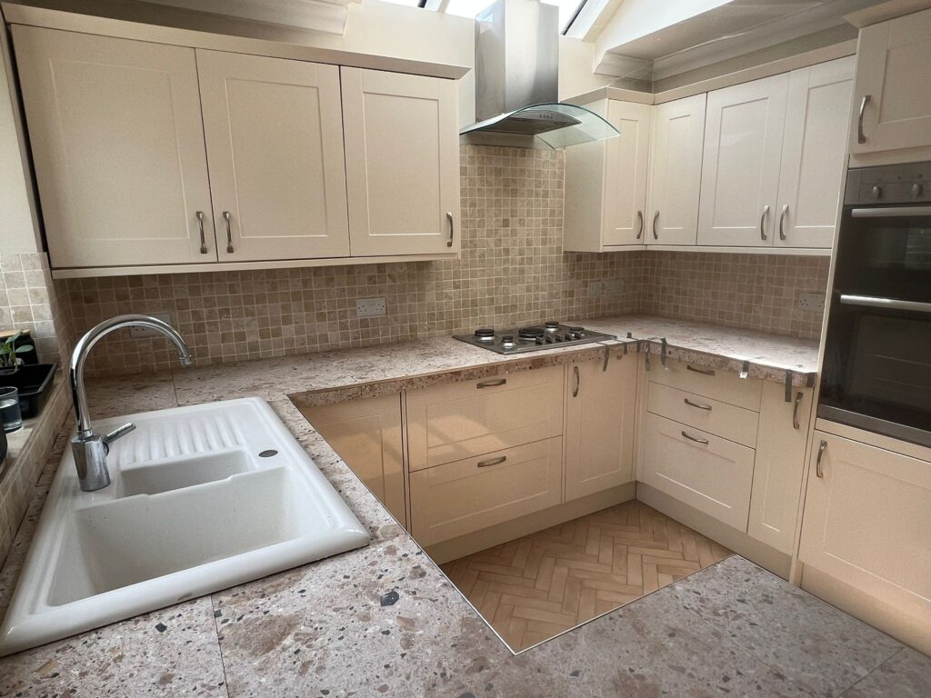 WhatsApp Image 2023-05-18 at 21.46.38 Herringbone floor 600/600 worktop kitchen