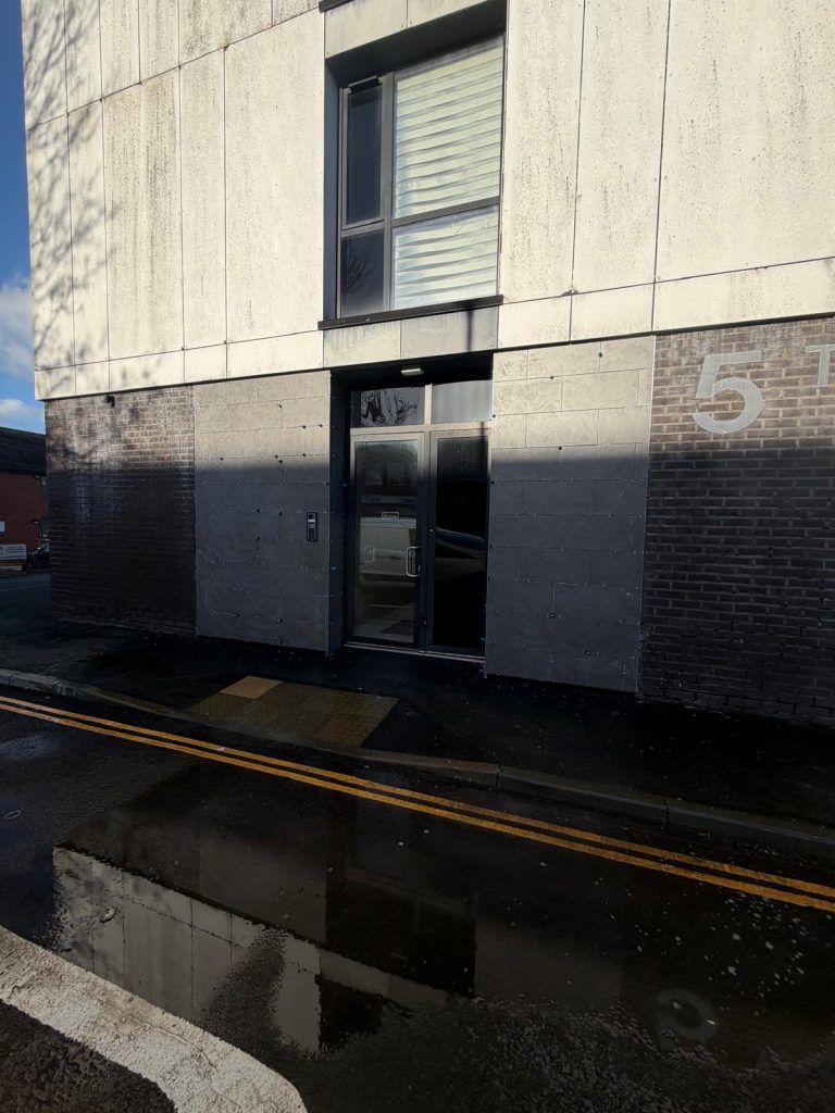 b3df5ef6-e0f6-4fbd-9a4e-b1b6d1e3bf3b New project in Crawley Area